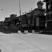 Resistance (Location: Jama Masjid, Srinagar)